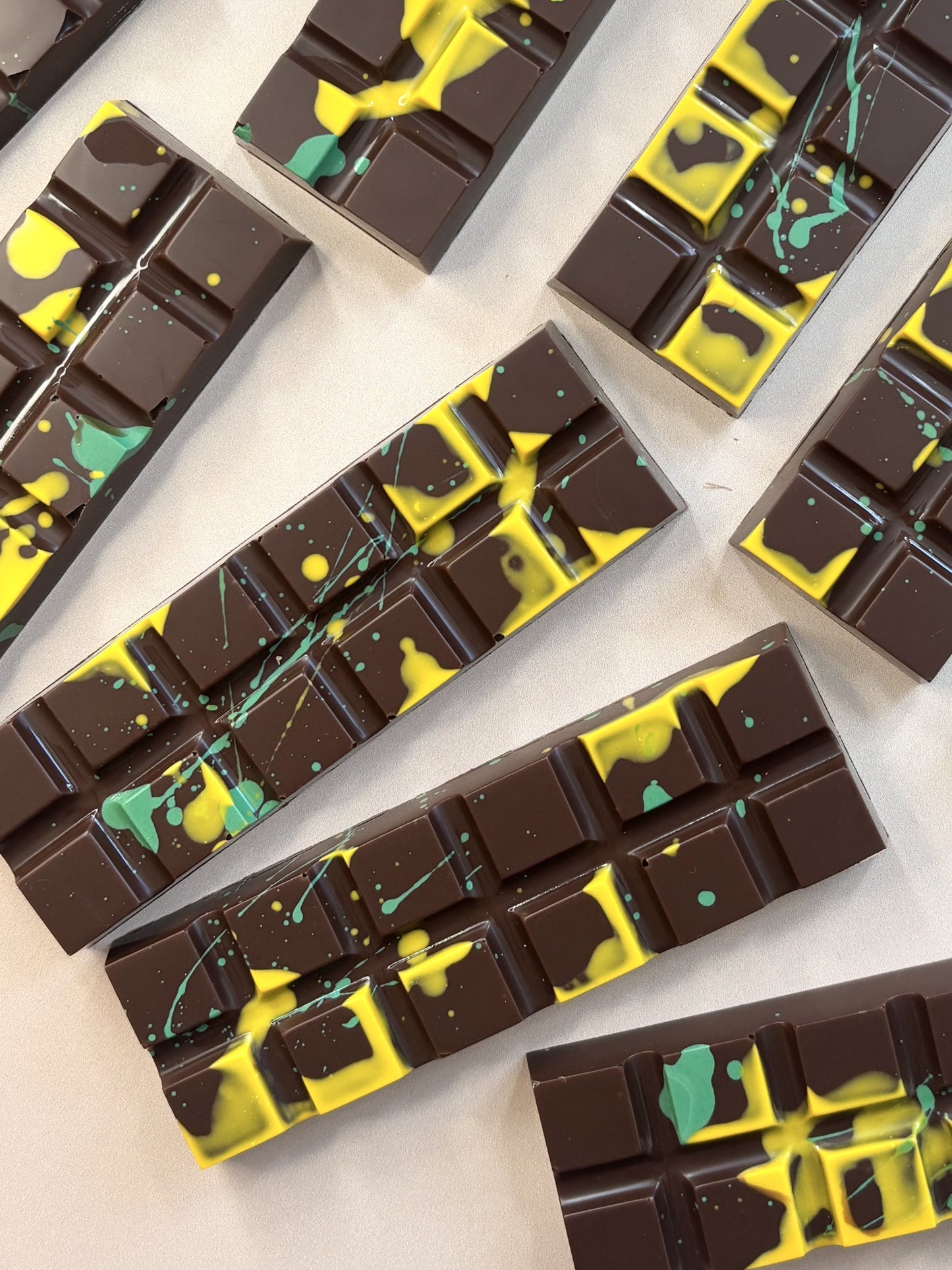 Pistachio Dubai Kunafa M!lk Chocolate Bar