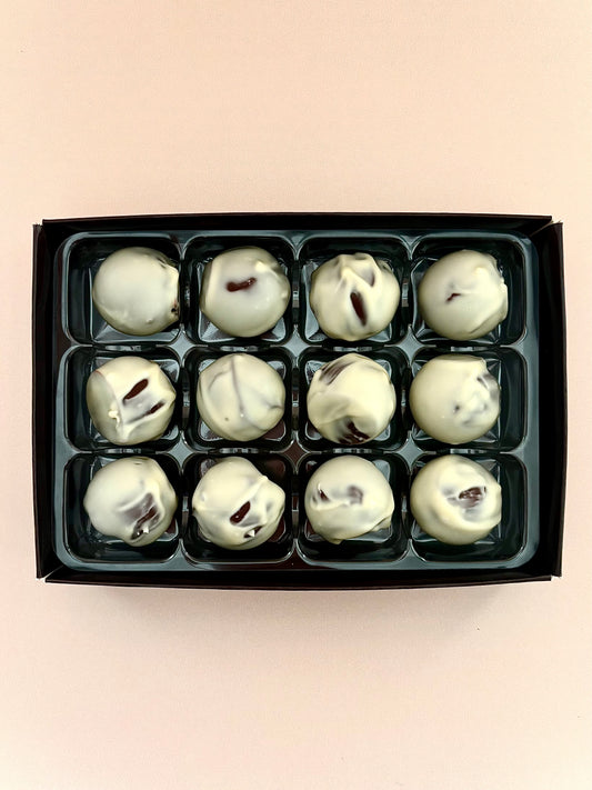 'Baileys' Irish Cream White and M!lk Chocolate Truffles *Christmas Limited Edition*