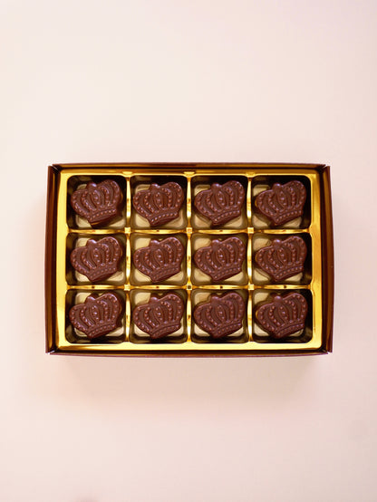 Smooth ‘Lindor’ M!lk Chocolate Crowns