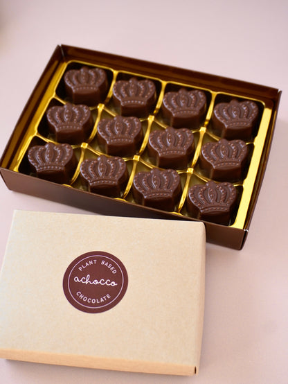 Smooth ‘Lindor’ M!lk Chocolate Crowns