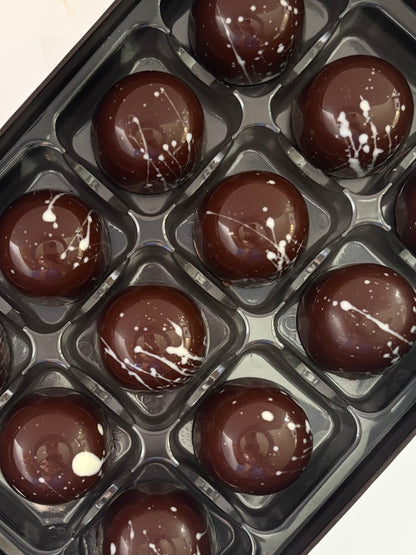 Chai Tea & Biscuit M!lk Chocolate Bonbons