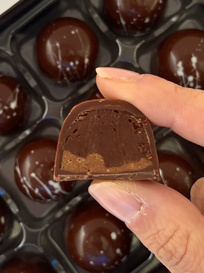 Chai Tea & Biscuit M!lk Chocolate Bonbons