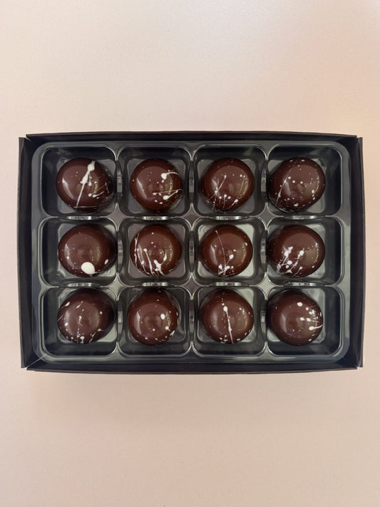 Chai Tea & Biscuit M!lk Chocolate Bonbons