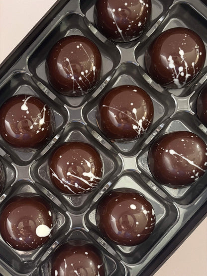 Chai Tea & Biscuit M!lk Chocolate Bonbons